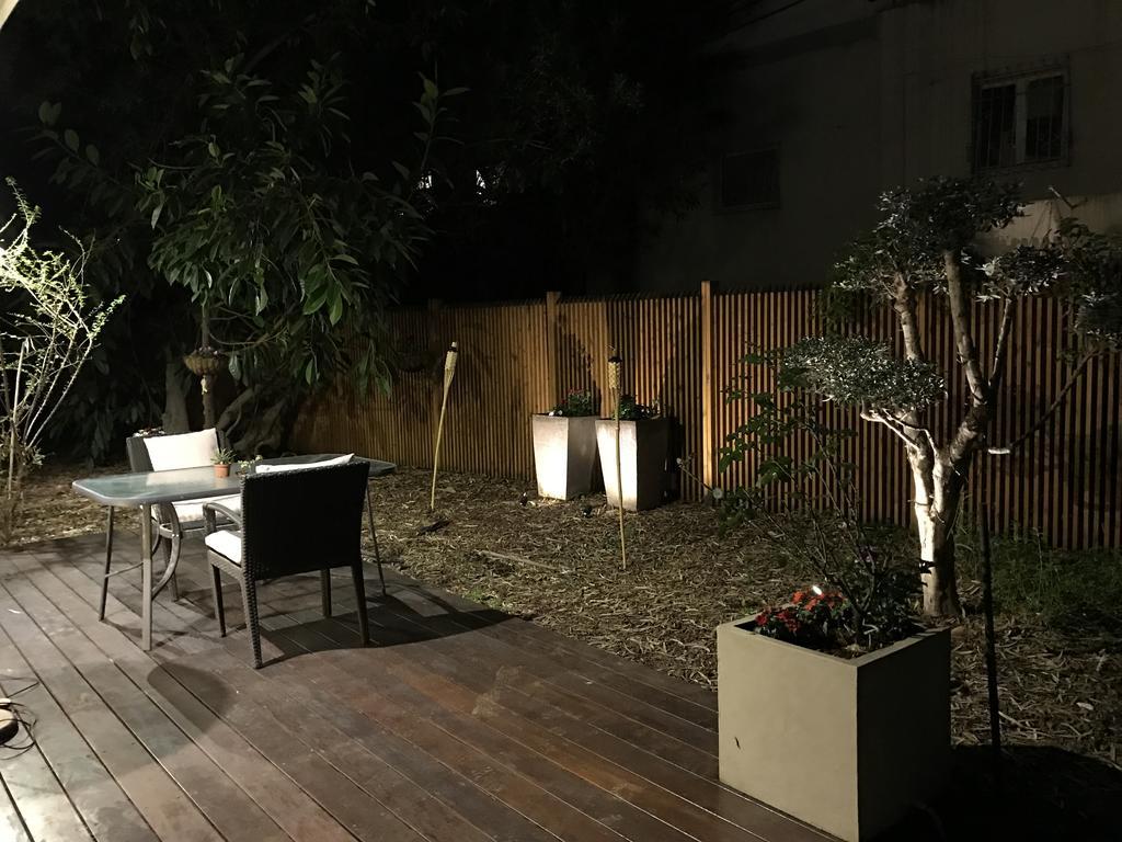 Luxurious By The Beach Apartment With Garden Tel Aviv Exterior foto